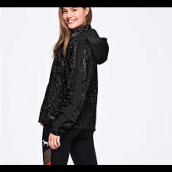 PINK VICTORIAS SECRET HOODED SPORT JACKET BLACK LEOPARD RARE - Picture 2 of 6